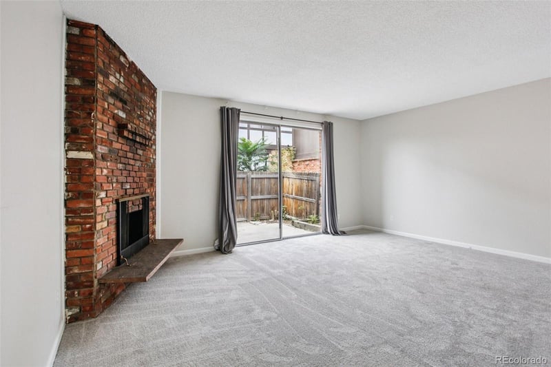 3855 Monaco Pw #102, Denver, CO 80237