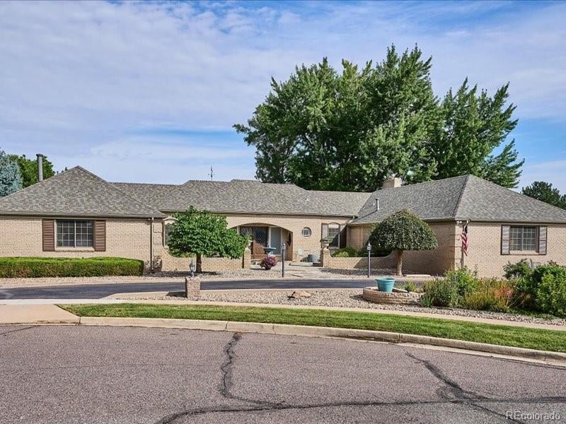 2653 S Harrington Ln, Lakewood, CO 80227