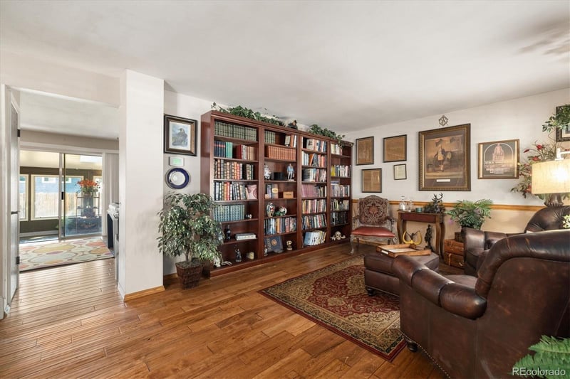 4638 Kittredge St, Aurora, CO 80015