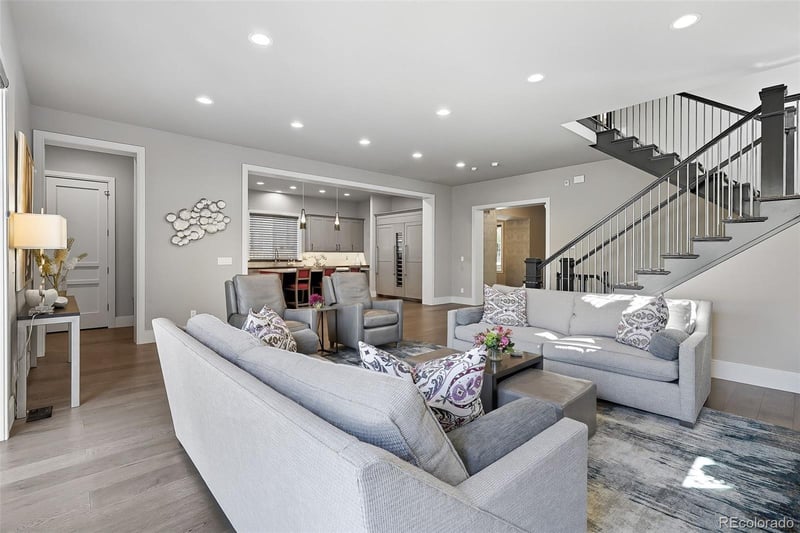 565 S Corona St, Denver, CO 80209