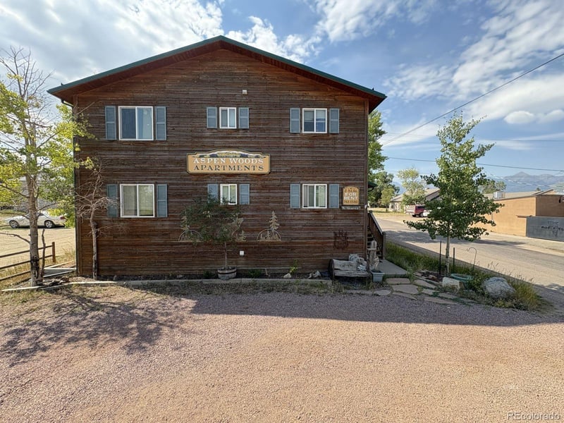 702 Main St, Silver Cliff, CO 81252