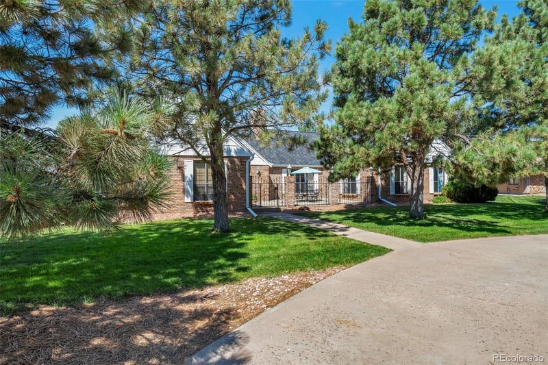 6699 Helena St, Centennial, CO 80016