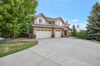 23967 Hinsdale Pl, Aurora, CO 80016