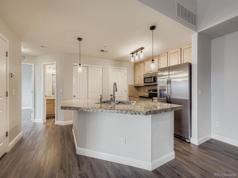 10061 Victoria Pl #204, Littleton, CO 80127