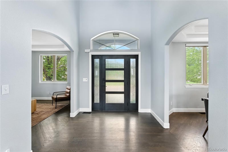 7092 Secrest Ct, Arvada, CO 80007