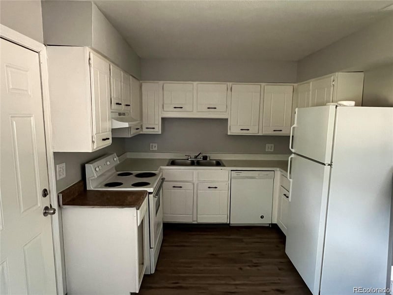 320 Vehr Dr, Colorado Springs, CO 80916