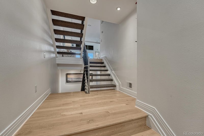 9978 E Maplewood Ave, Englewood, CO 80111