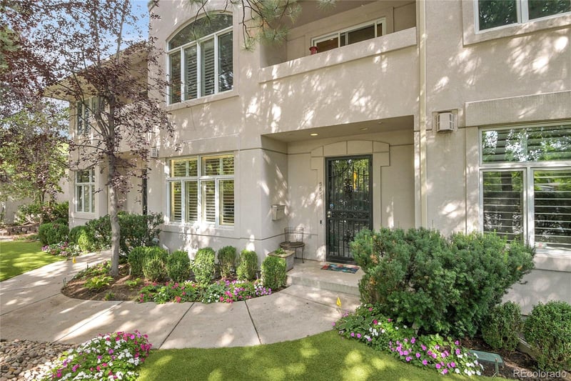 566 Josephine St, Denver, CO 80206