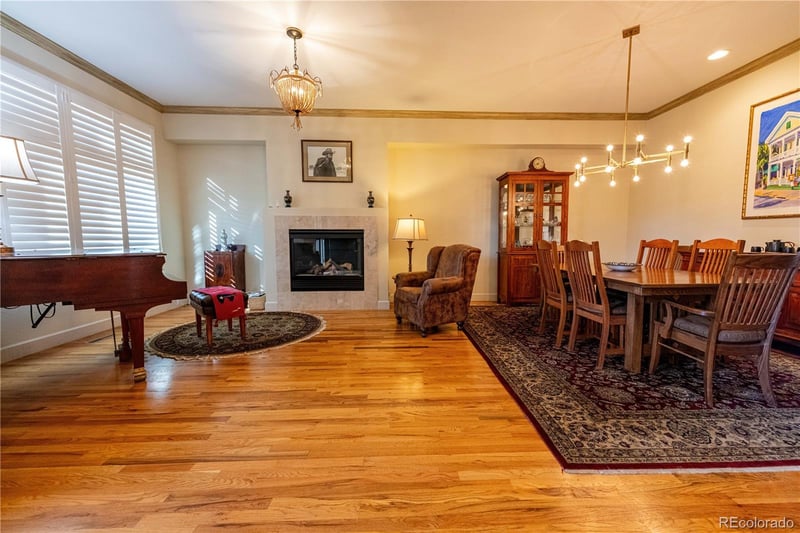 566 Josephine St, Denver, CO 80206