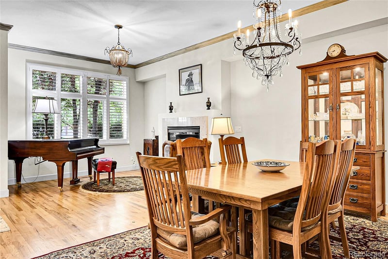 566 Josephine St, Denver, CO 80206