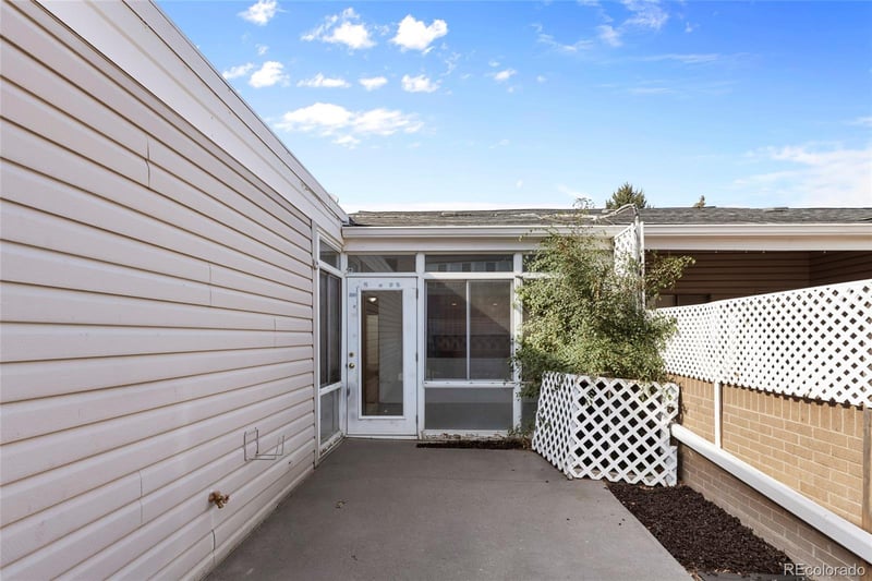 5532 Greenwood St, Littleton, CO 80120