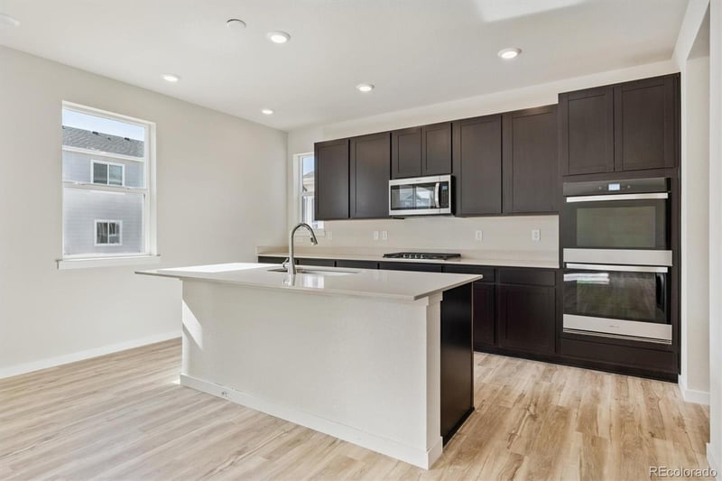 1380 Loraine Cir N, Erie, CO 80026