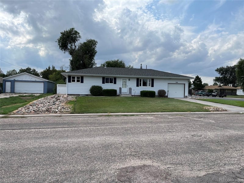 785 H Ave, Limon, CO 80828