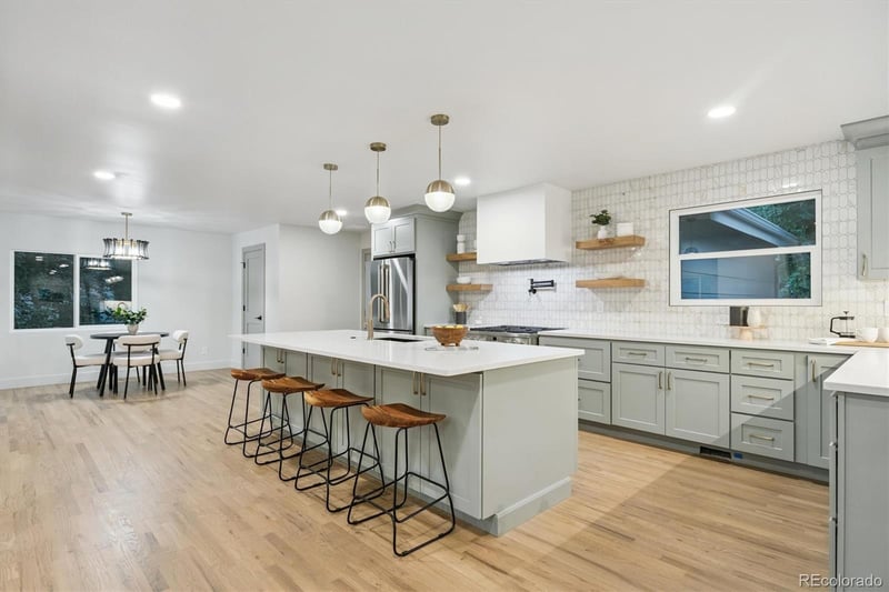 3265 E Hinsdale Pl, Centennial, CO 80122