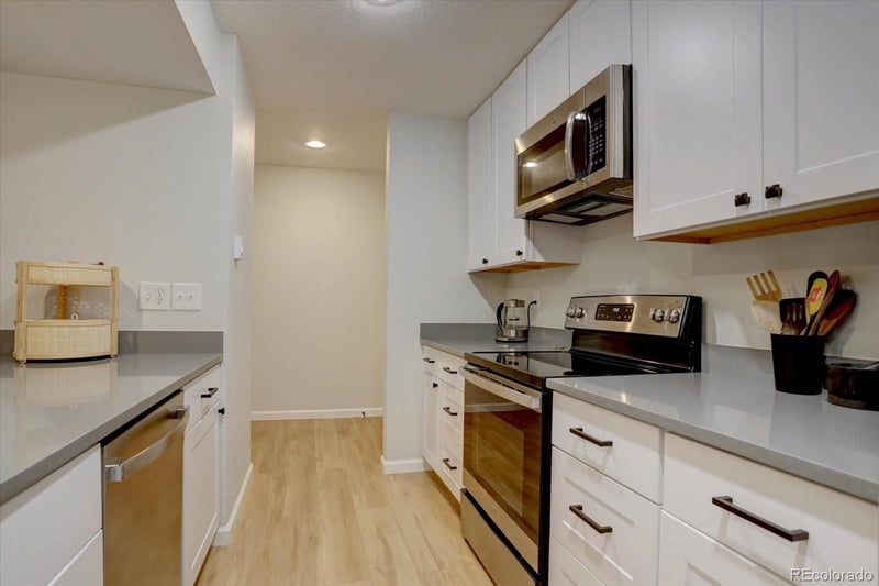 23518 Pondview Pl, Golden, CO 80401