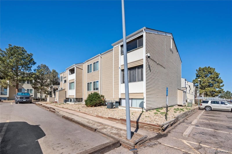 10752 Exposition Ave #230, Aurora, CO 80012