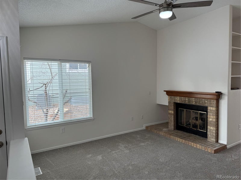 41 Canongate Ln, Highlands Ranch, CO 80130