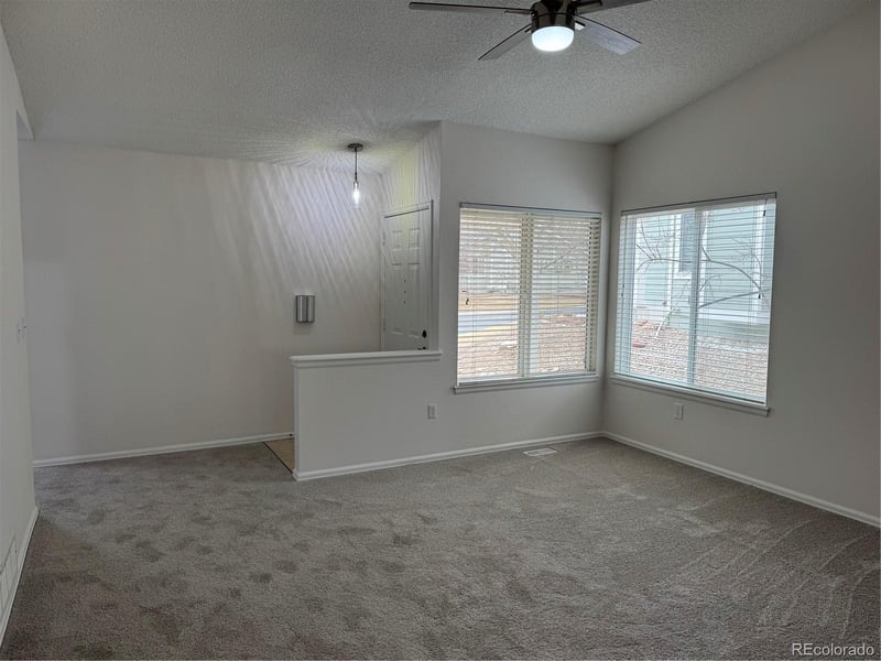 41 Canongate Ln, Highlands Ranch, CO 80130