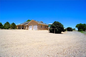 461 Fredonia Dr, Pueblo, CO 81007