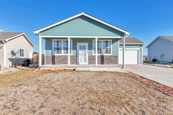 436 3rd Ave, Deer Trail, CO 80105