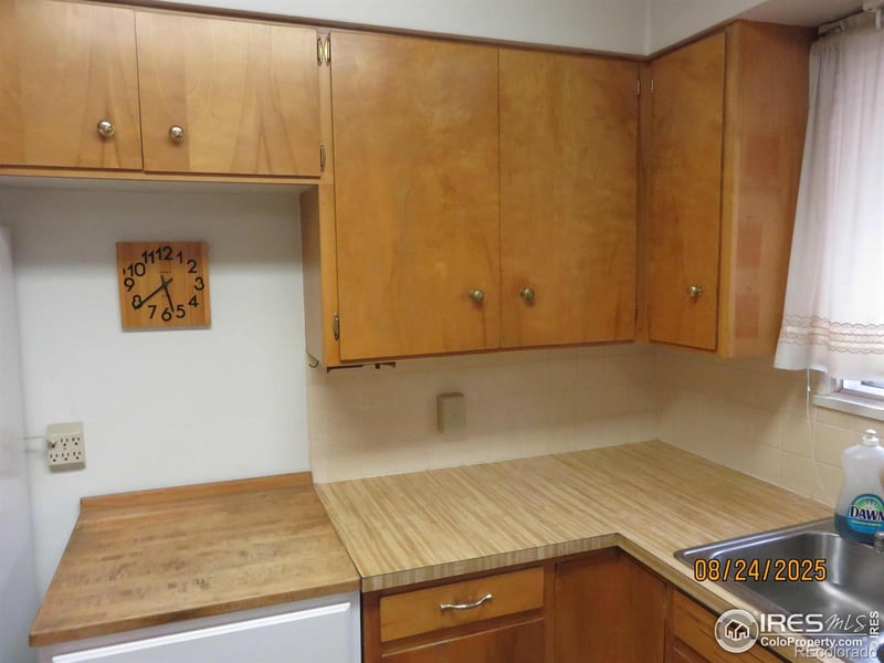 425 35th Ave Ct, Greeley, CO 80634