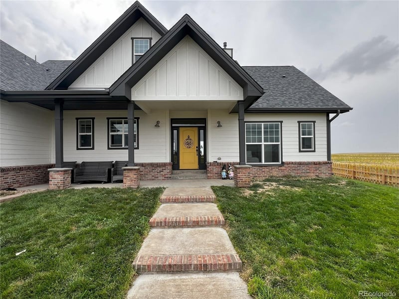 6945 Strasburg Rd, Strasburg, CO 80136