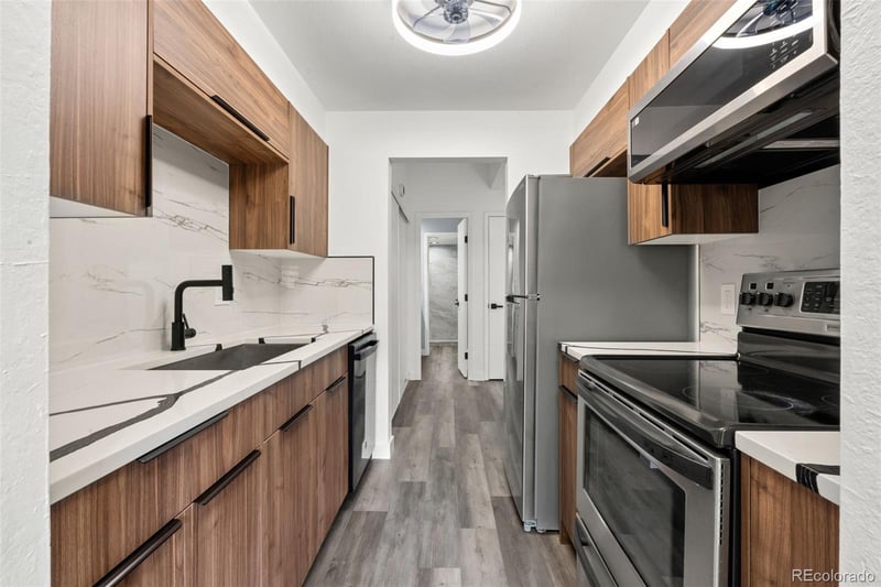 364 Ironton St #219, Aurora, CO 80012