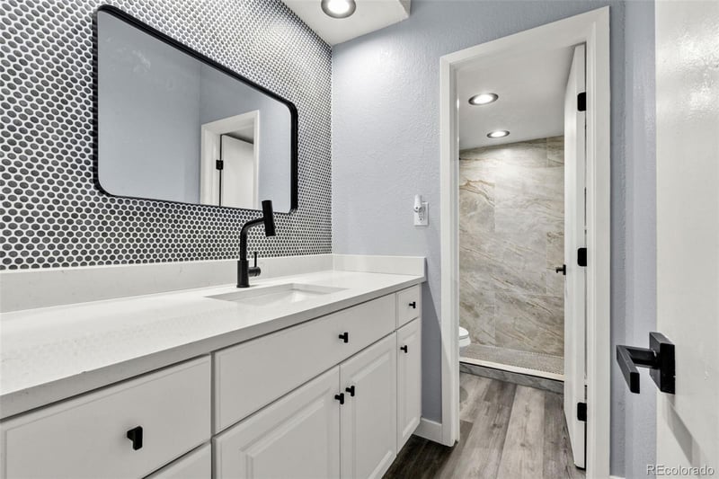 364 Ironton St #219, Aurora, CO 80012