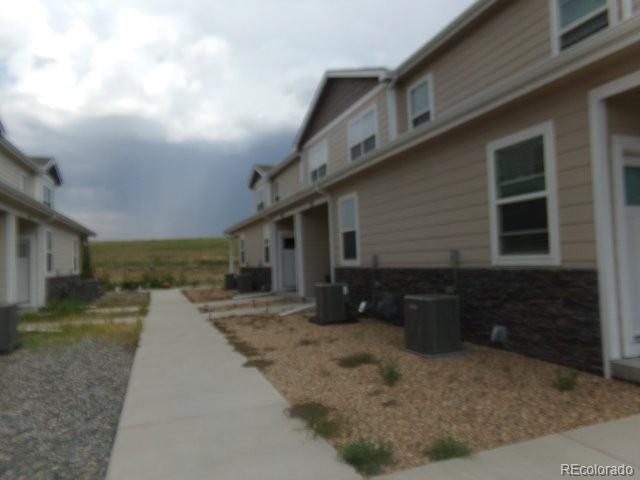 277 S 4th Ct, Deer Trail, CO 80105
