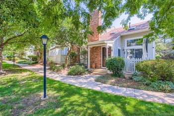 2885 Long Cir #B, Littleton, CO 80120