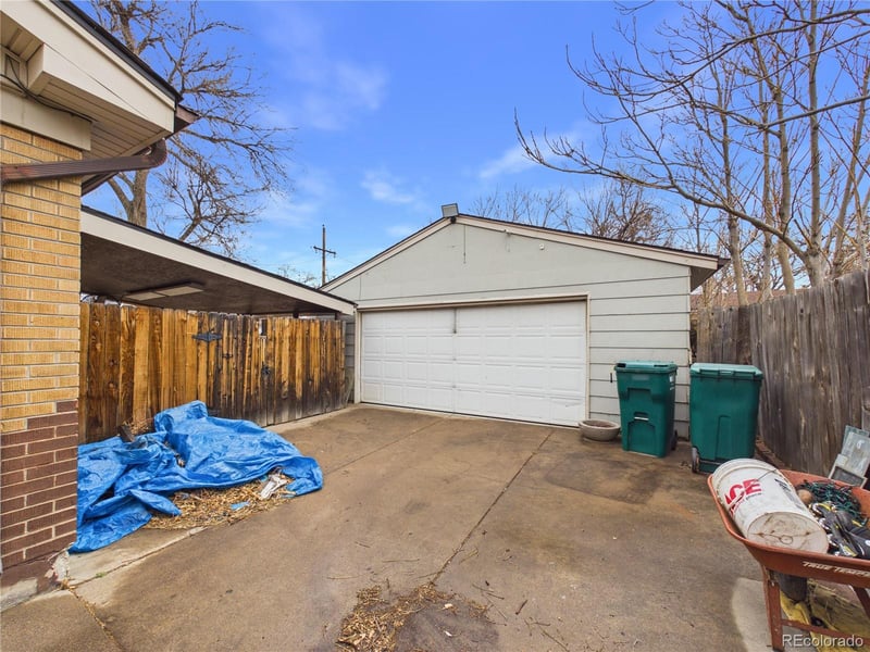 1350 Scranton St, Aurora, CO 80011