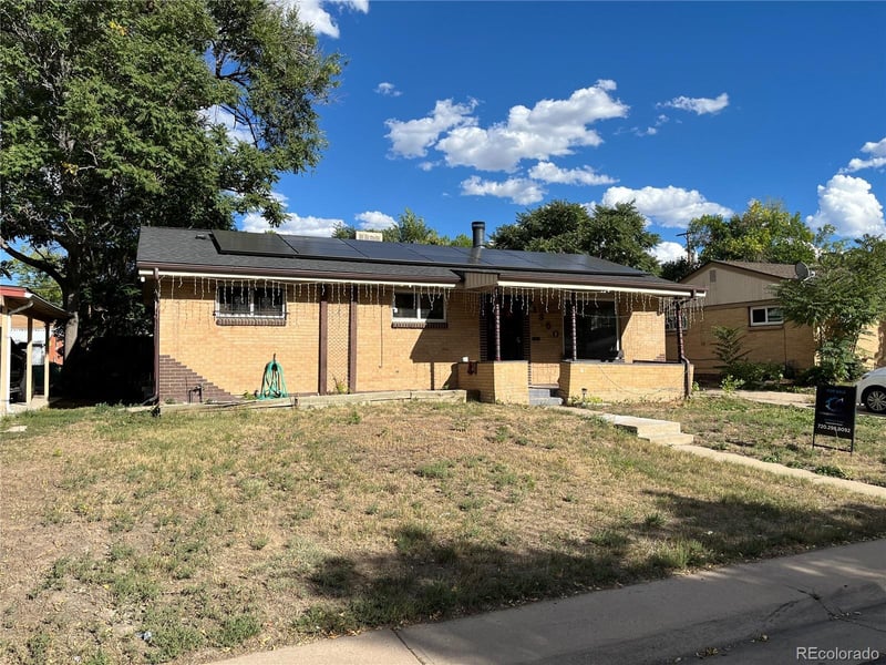 1350 Scranton St, Aurora, CO 80011