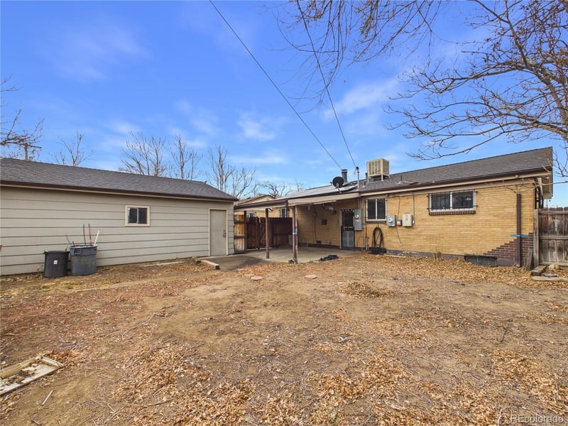 1350 Scranton St, Aurora, CO 80011