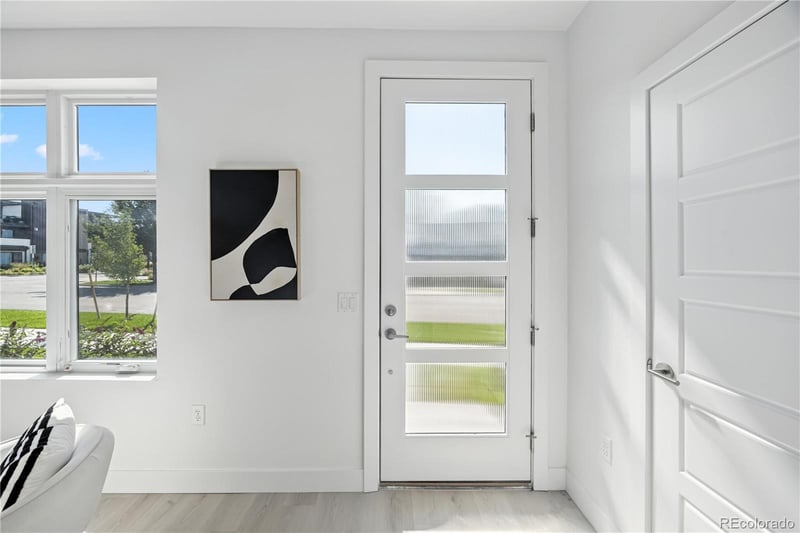 10 Oneida Ct, Denver, CO 80230