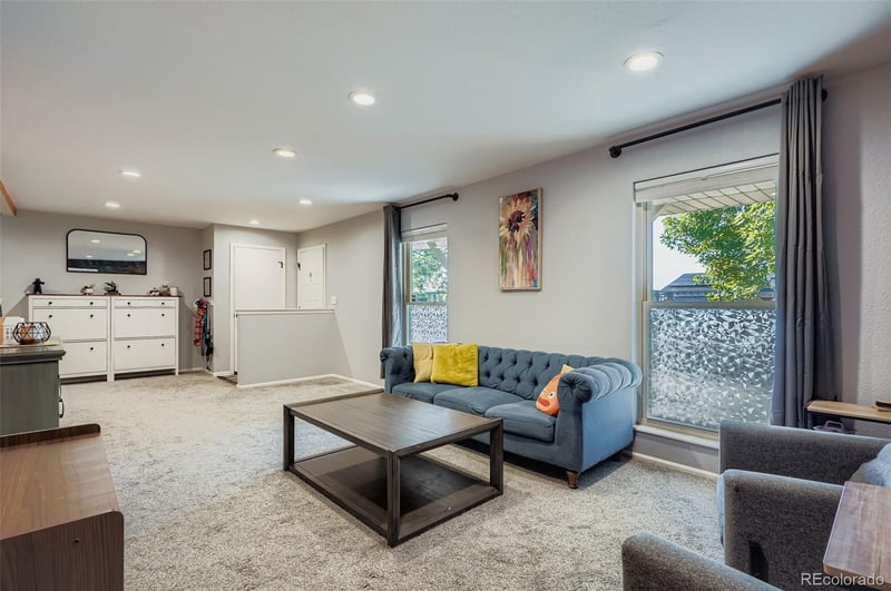 3132 10th Avenue Pl, Broomfield, CO 80020