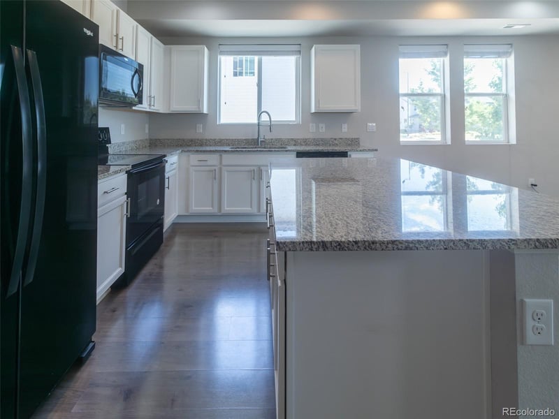 16069 Elk Dr, Denver, CO 80239