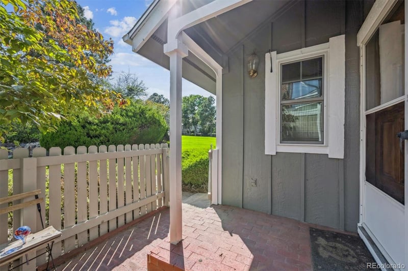 979 Granby Way, Aurora, CO 80012