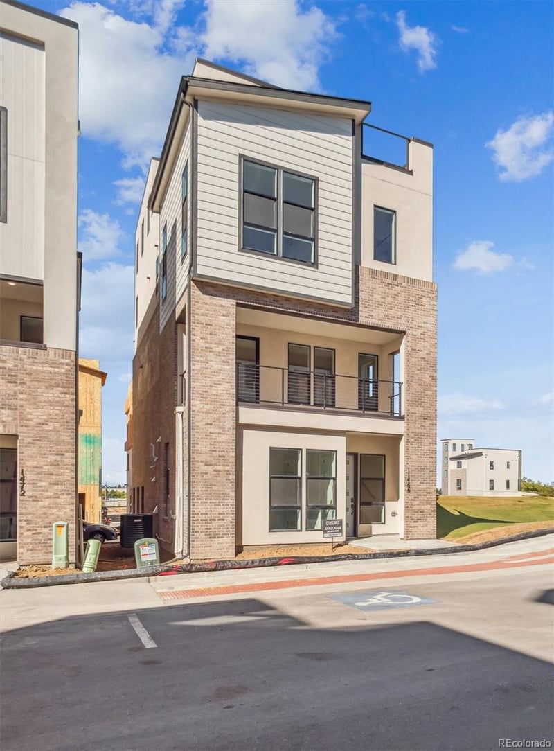 11466 Briarwood Cir, Centennial, CO 80112