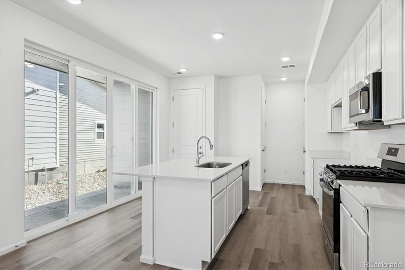 17054 Virginia Ave, Aurora, CO 80017