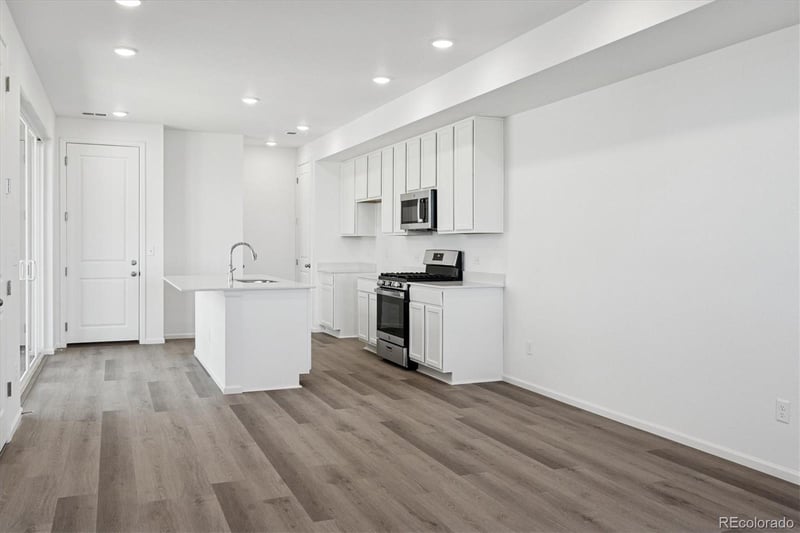 17054 Virginia Ave, Aurora, CO 80017