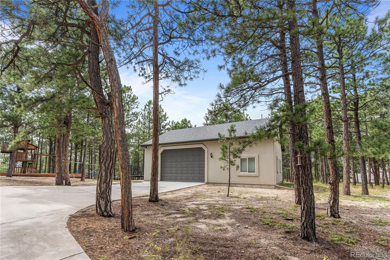 17715 Radbourne Ct, Monument, CO 80132