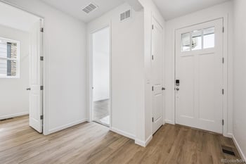 6596 Nepal St, Aurora, CO 80019