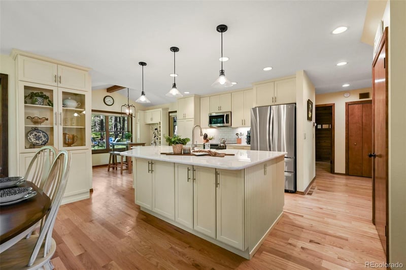 17104 Goshawk Rd E, Colorado Springs, CO 80908