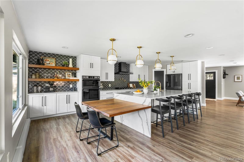 385 S Olive Way, Denver, CO 80224