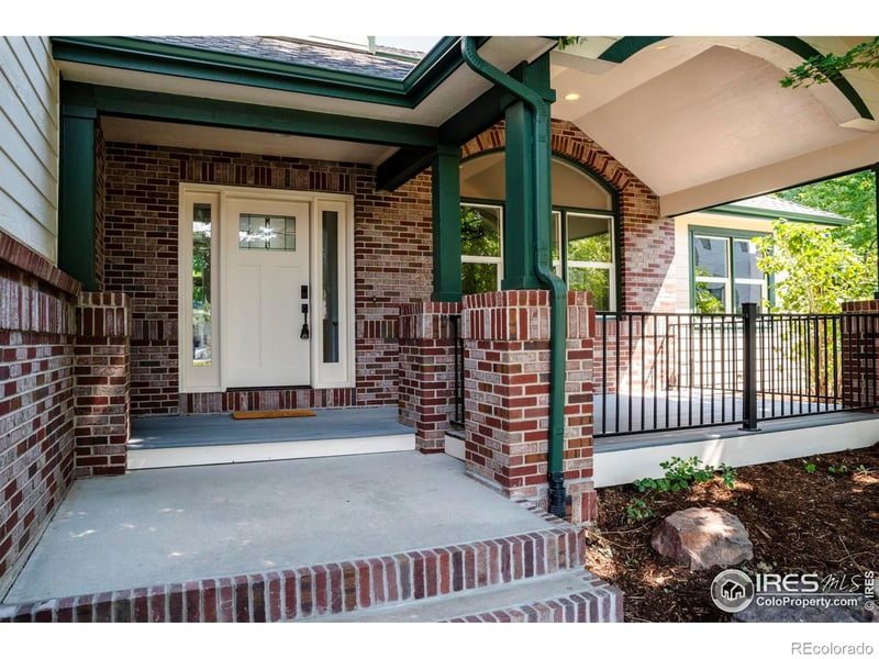 725 Pinehurst Ct, Louisville, CO 80027