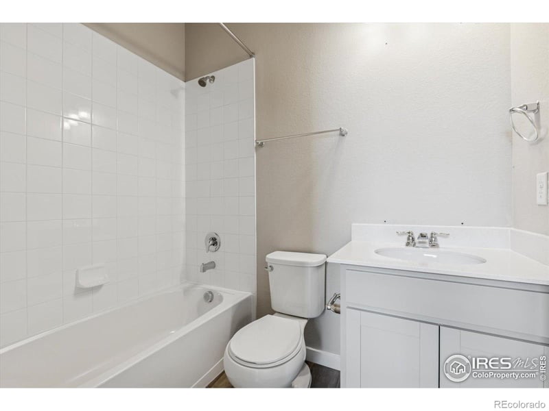 944 Harvard St, Johnstown, CO 80534