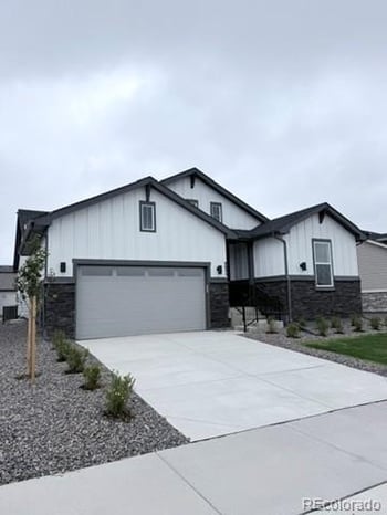 8895 S Riviera Way, Aurora, CO 80016