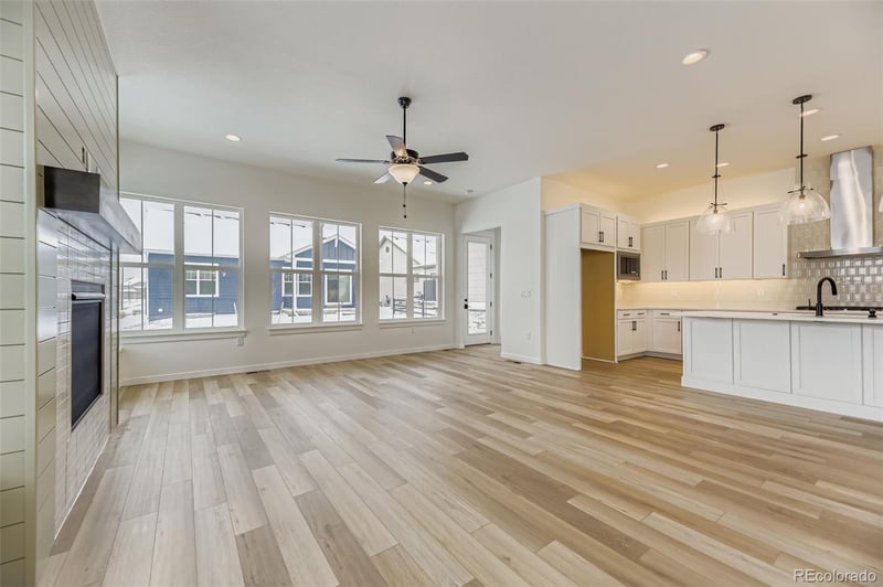 8902 Riviera Way, Aurora, CO 80016
