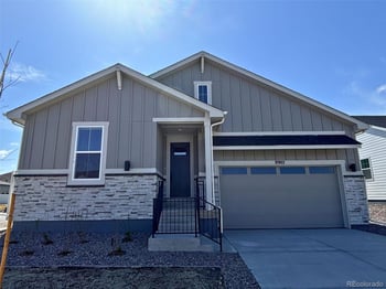8902 Riviera Way, Aurora, CO 80016