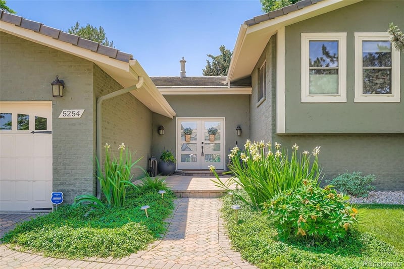 5254 W Oberlin Dr, Denver, CO 80235